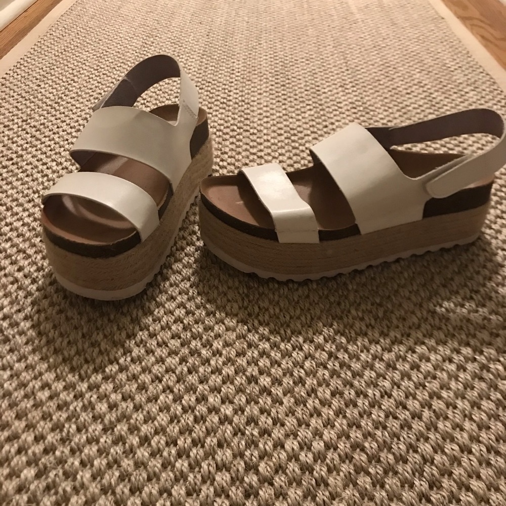 Dirty Laundry Espadrille Sandals